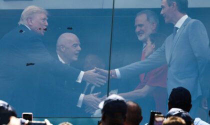 Trump remet le trophée à l’Espagne malgré des relations glaciales avec Madrid