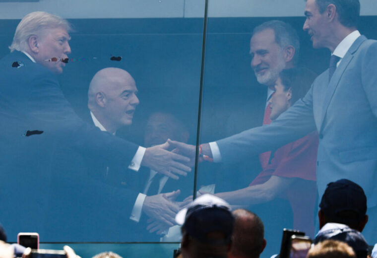 Trump remet le trophée à l’Espagne malgré des relations glaciales avec Madrid