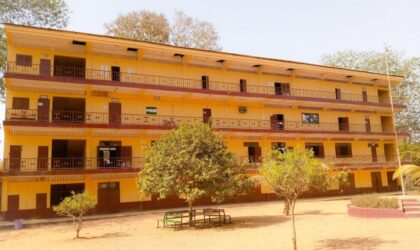 Guinée: un lycéen détenu pour suspicion de fraude au bac meurt à Kindia