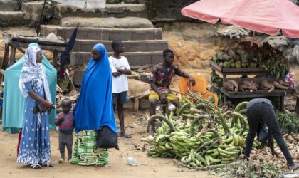 Cameroun: à Yaoundé, plusieurs centaines de personnes manifestent contre la multiplication des féminicides