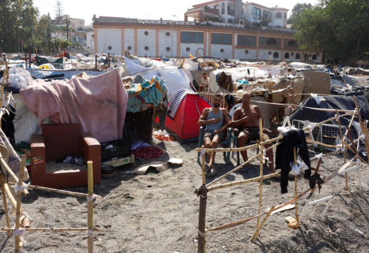 Ceuta: des milliers de migrants livrés à eux-mêmes et un renforcement des mesures de sécurité