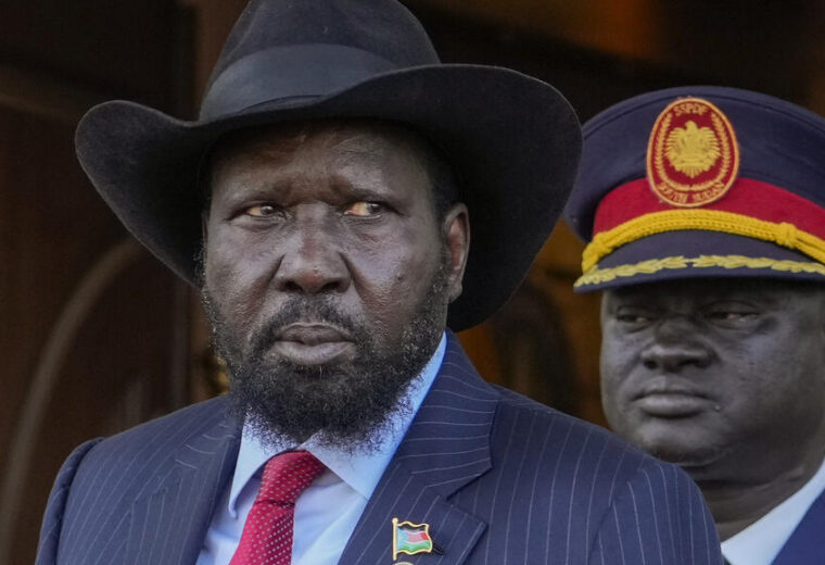 Soudan du Sud: le parti de Riek Machar dénonce la dissolution du gouvernement par Salva Kiir