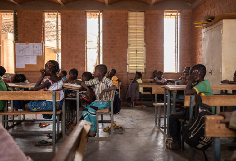 Burkina Faso: le gouvernement réforme les programmes d&rsquo;histoire-géographie pour «décoloniser» les manuels scolaires