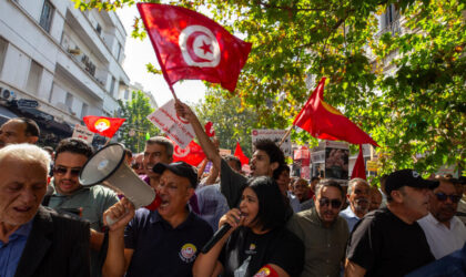 Tunisie: plusieurs milliers de personnes manifestent contre la hausse du coût de la vie et le recul des libertés