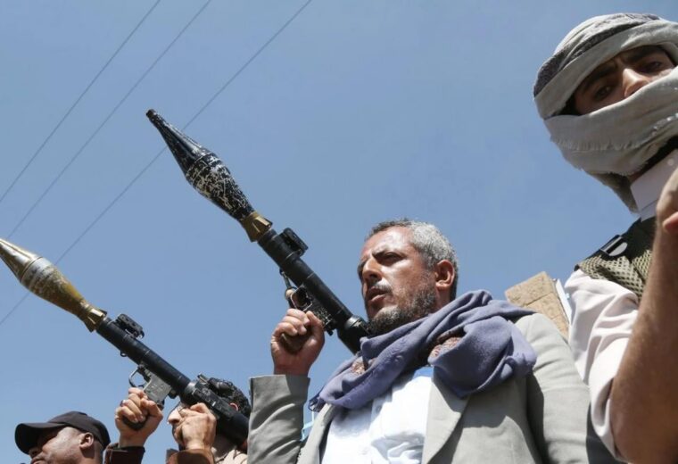 Aéroport ciblé à répétition, école endommagée : Ryad sous le feu des Houthis