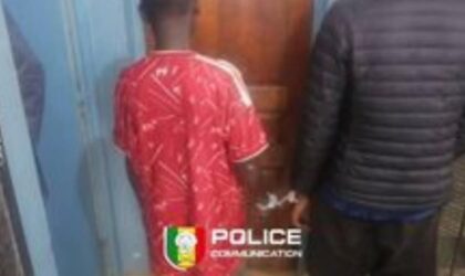 Grand-Yoff : Deux suspects arrêtés après le vol violent d’un sac contenant trois téléphones et des documents personnels